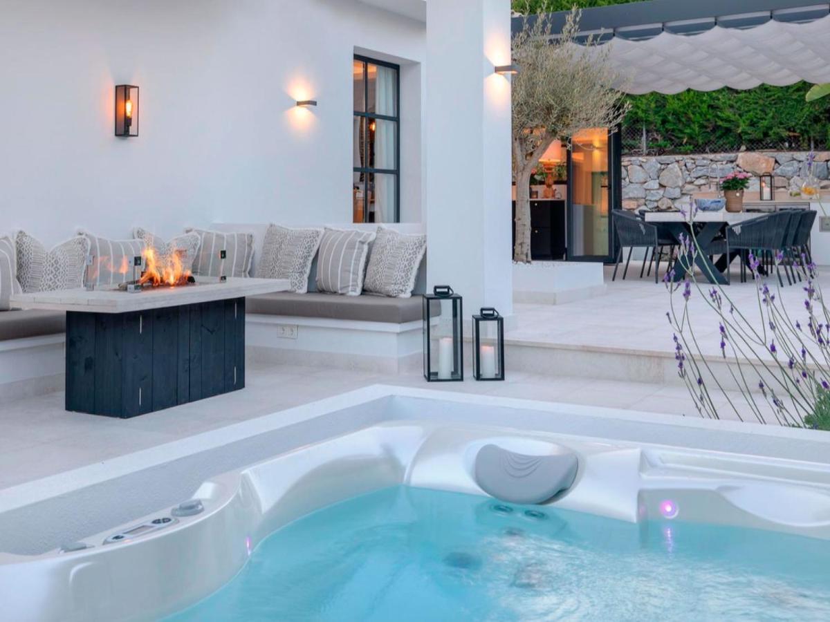 Vacation Marbella I Villa Lina, Golf Valley, Private Heated Pool, Jacuzzi, Close To The Marina Exteriér fotografie